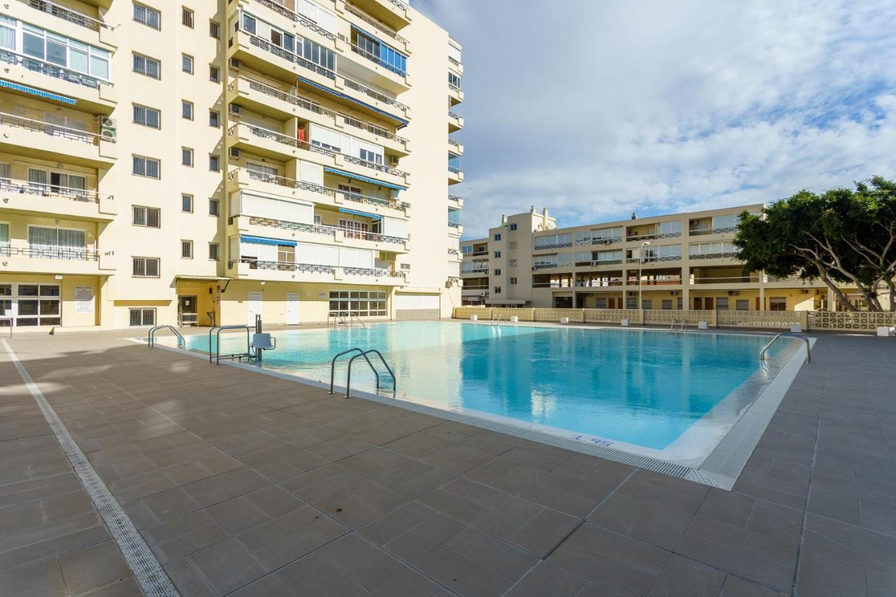 טורמולינוס Malagasuite Carihuela Seaviews מראה חיצוני תמונה